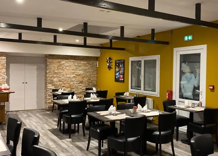 Hotel Cote Ver-sur-Mer